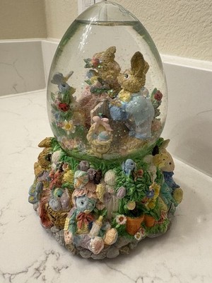 Large Easter Egg Musical Rabbit Snow Globe, Glitter, 8 Inch, Multicolor Vintage