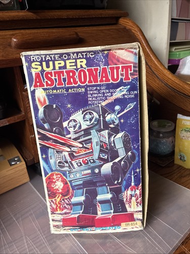 Vintage Rotate-O-Matic Super Astronaut Tin Robot With Box Horikawa Works Great
