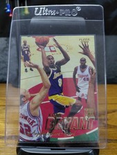 Fleer 1997-98 Kobe Bryant Rookie #50 Los Angeles Lakers Basketball Card