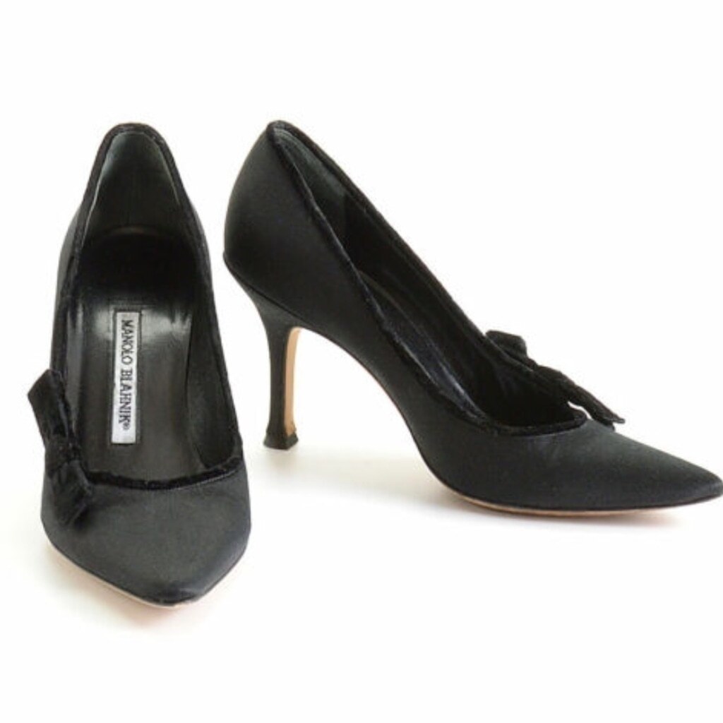 MANOLO Blahnik Satin Bow Pump High Heels SZ 40 US 10