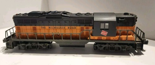 Williams O Scale GP9 Diesel Engine Milwaukee Road #310 | eBay
