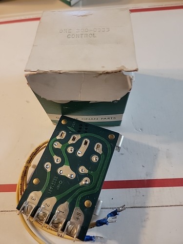 New In Box ONAN 300-0935 Generator Control Board - Picture 4 of 4