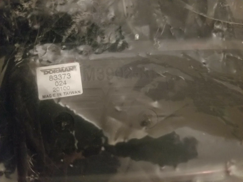 NUEVO Dorman 83373 GMC Chevy manija de puerta exterior derecha nuevo en bolsa sellada nuevo en caja Foto 3 de 3