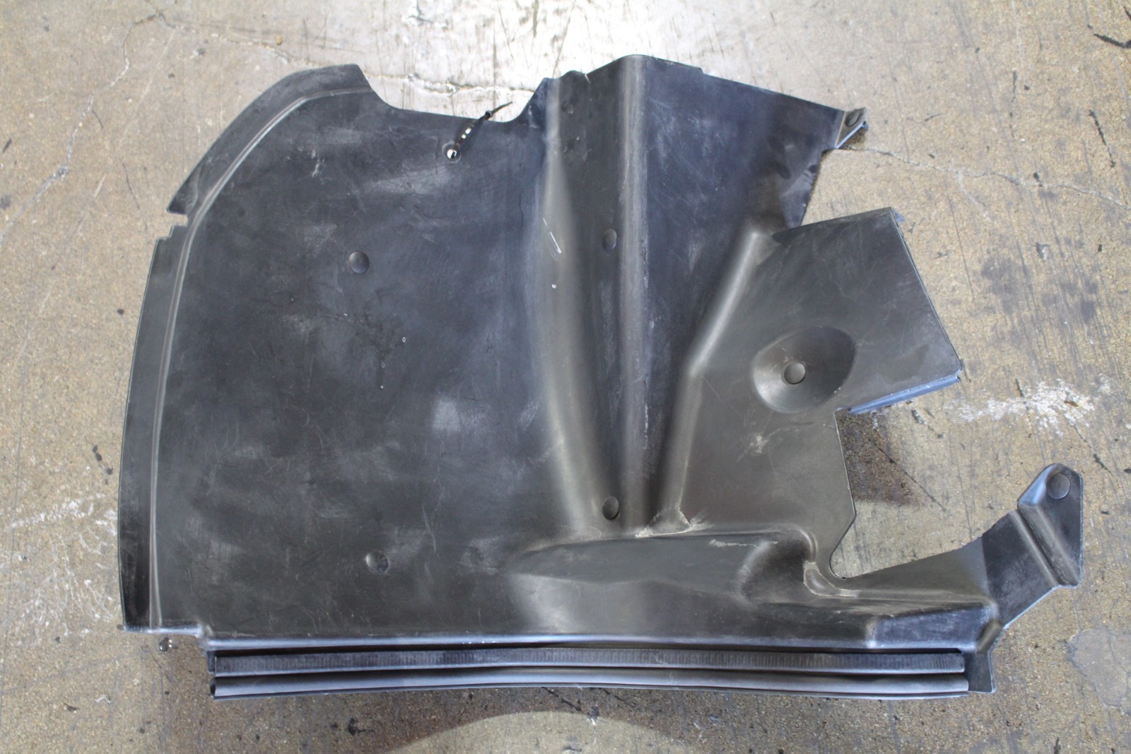 2006 Ford GT, RH, Rear Front Section Fender Liner, Used, P/N 4GTV-6327828-AE