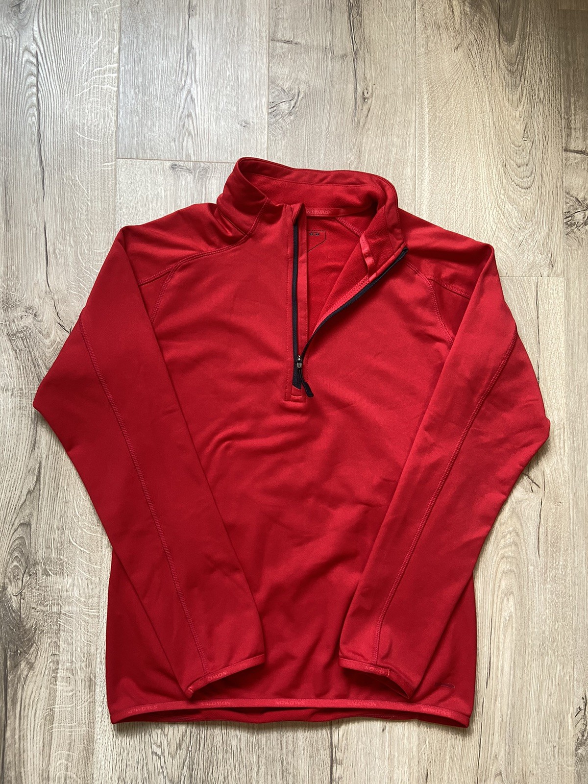 Salomon Essential Lightwarm mezza zip pile da trekking rosso piccolo ottime condizioni prezzo consigliato £ 75