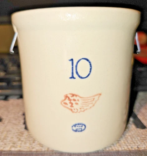 Mini crock 10 w handles Artist in the park pottery Red Wing 2016