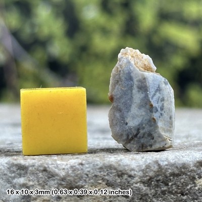 Authentic stone age flint hand axe - rare artifact for collectors and