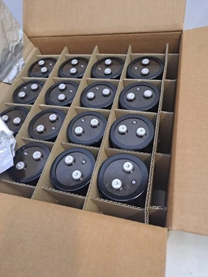 Surplus 16 x Capacitors Kendeil 15000 mF - 250v - scatola  condensatori - Imagen 1 de 4