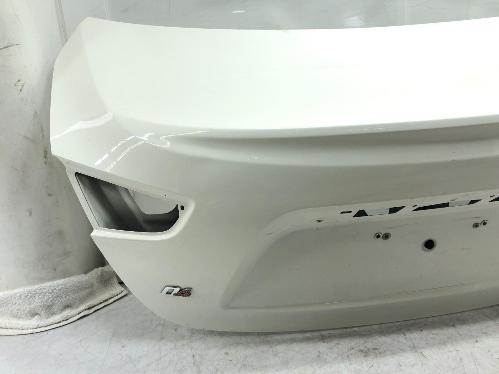 2014-2017 MASERATI GHIBLI REAR BOOT TRUNK LID OEM # NOTE DENTS.
