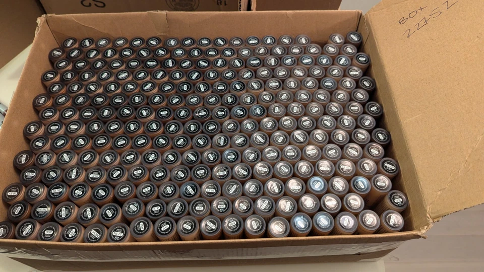 WHOLESALE LOT Sephora Best Skin Ever Full Coverage Multi-Use Hydrating Concealer - Image 2 of 4