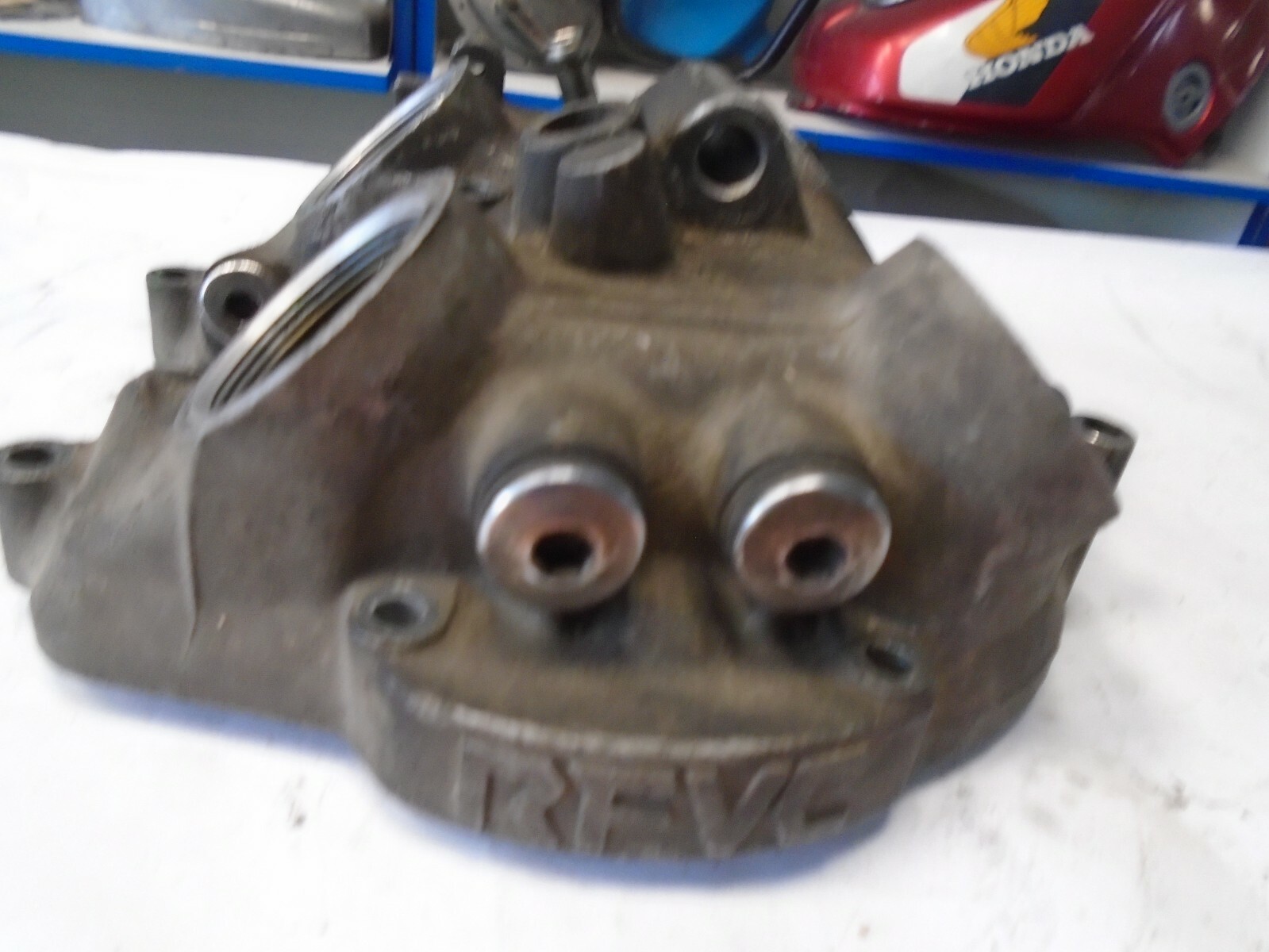 Honda nx650 Dominator cylinder head valve cover rockers arms nx 650