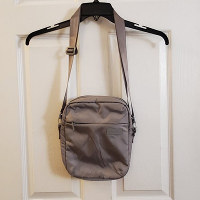Roco Shoulder Bag/Crossbody Gray Padding 3 Zip Compartments Pockets Travel