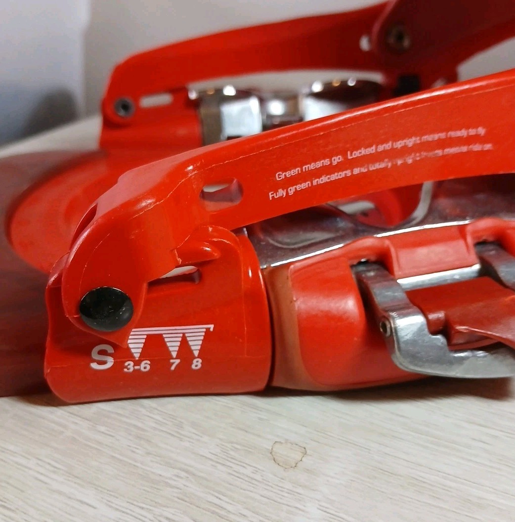 Burton Custom SI Snowboard Step in Bindings Size Small Red Needs