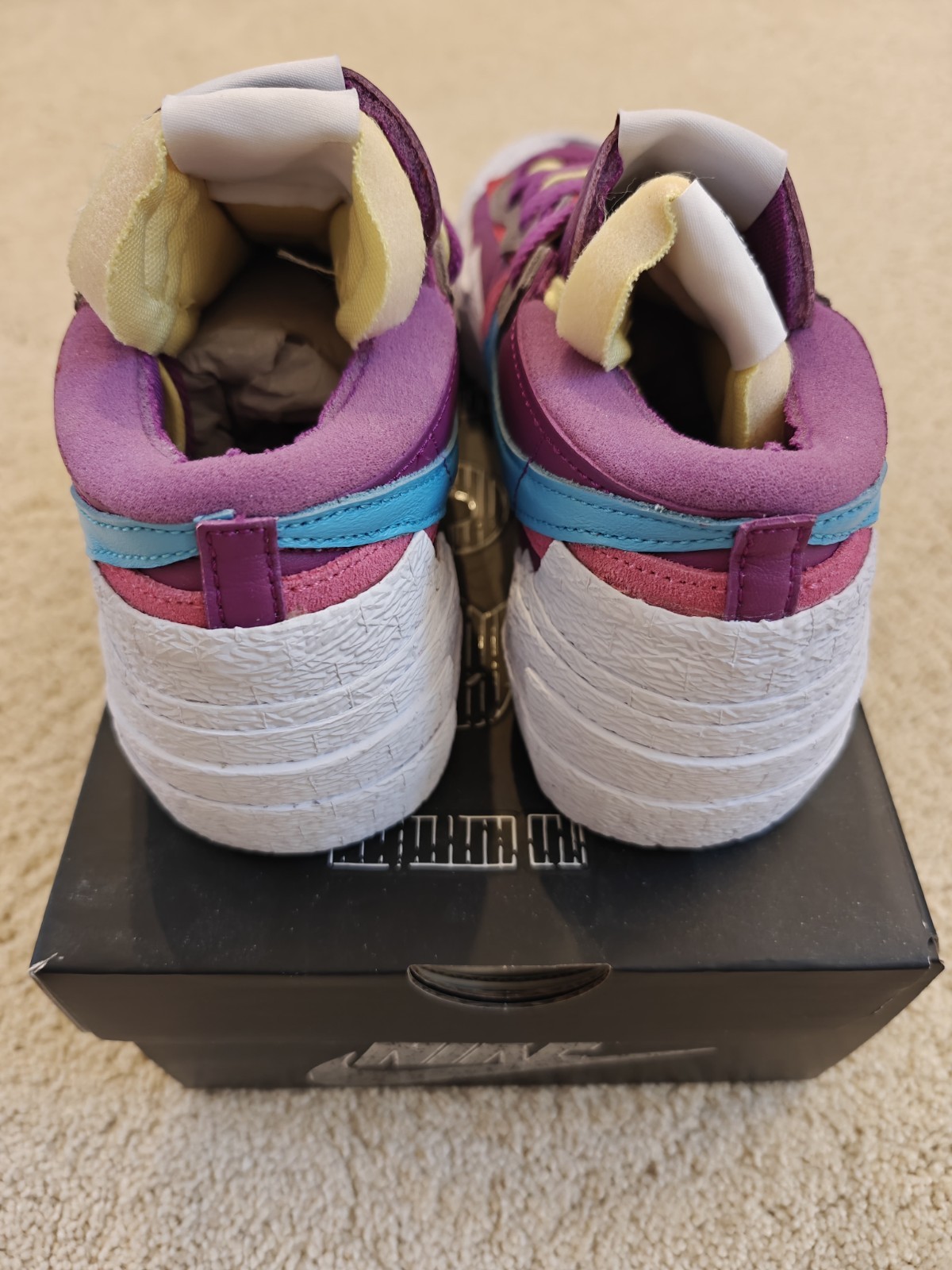 SACAI X NIKE Taglia 6M 7.5W Nike Blazer Low x Sacai x KAWS Viola Crepuscolare DM7901 500 (nuovo con scatola)