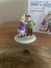 Dept. 56 "A Mistletoe Surprise!" | Snow Village #4025329