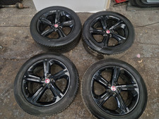 Jaguar F-Pace X4 Gloss Black 20 Zoll Alufelgen mit Reifen 255 50R 20