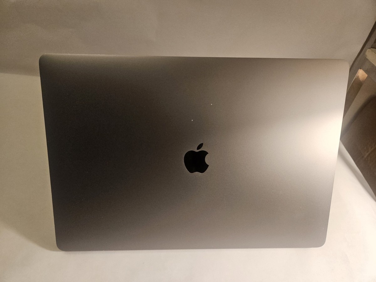 MacBook Pro スペースグレイ 512GB Apple MacBook Pro 16-inch 16gb RAM 512gb Storage - Space Gray for
