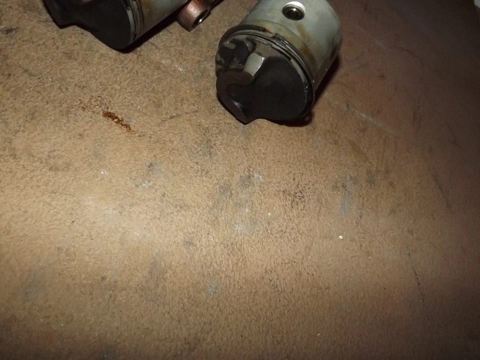 2 Force 90 HP 2 Stroke Piston and Rod Assembly PN 834797A4 - Image 3 of 3