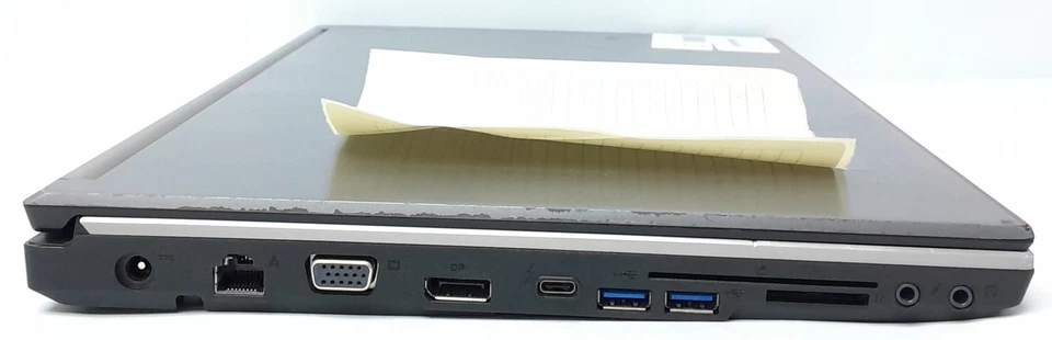 Fujitsu Windows Laptop PC Celsius H770 - i7-7700HQ @ 2.8 - 16GB RAM - 15.6" -... - Image 4 of 4