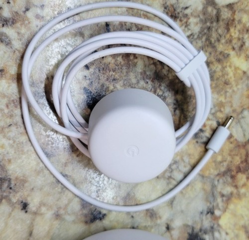 Google Nest WiFi Router A4R-H2D 2nd Gen 2.4GHz w/ Adapter - Free Shipping - Picture 3 of 4