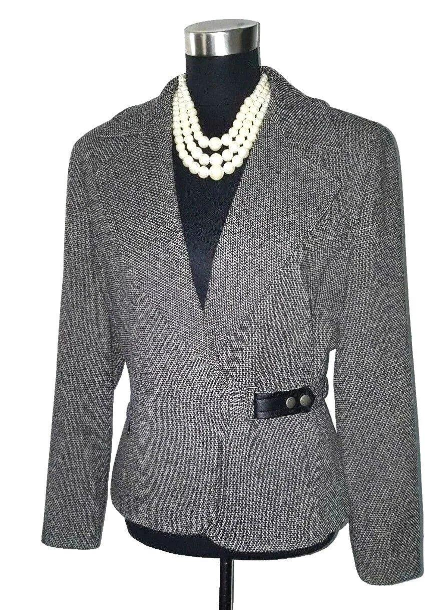 Larry Levine Polyester Regular Size M Suits & Suit Separates for Women