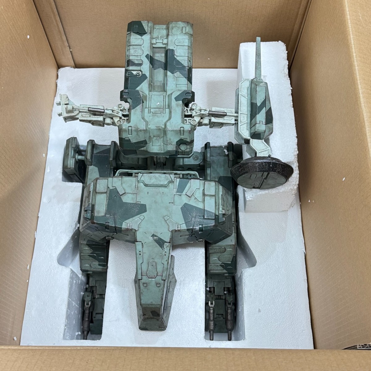 Metal Gear Rex from Metal Gear Solid 1/48 Figure Statue ThreeA