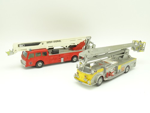 Corgi 1/50 - Lot de 2 Aerial Rescue Tractor Nacelle Simon