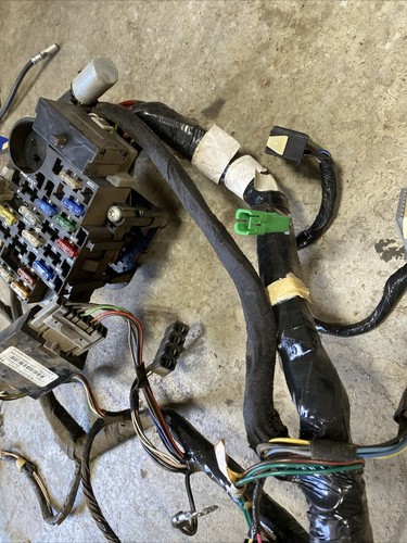 1996 Jeep Cherokee XJ 4.0 5 SPEED 4x4 Under Dashboard Wiring Harness (GB96) - Picture 20 of 24