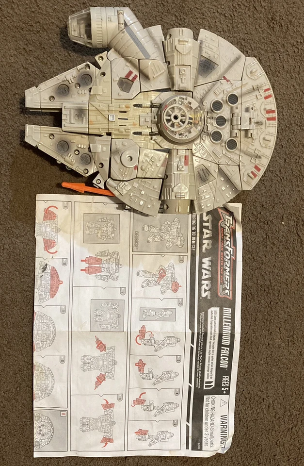 Star Wars Millenium Falcon Transformers Han Solo/Chewbacca Light Sound & Manual - Image 2 of 2