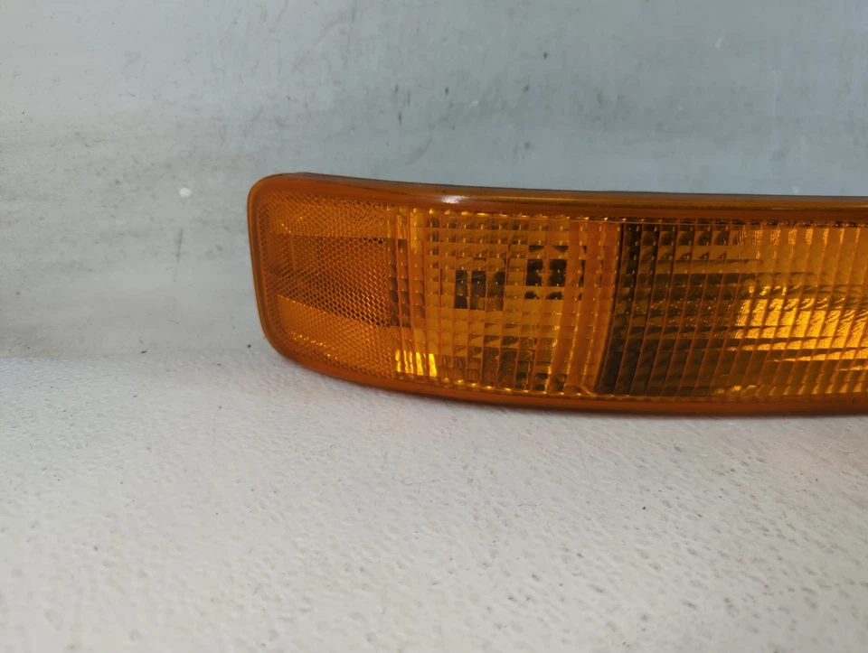 Chevrolet Express 3500 2003-2022 pasajero derecho OEM luz delantera lámpara GTHUO Foto 4 de 4