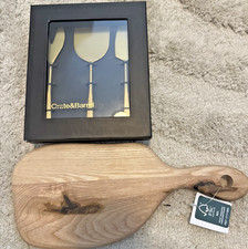 Set coltelli formaggio cassa e botte con tavola da portata in legno set salumi nuovo