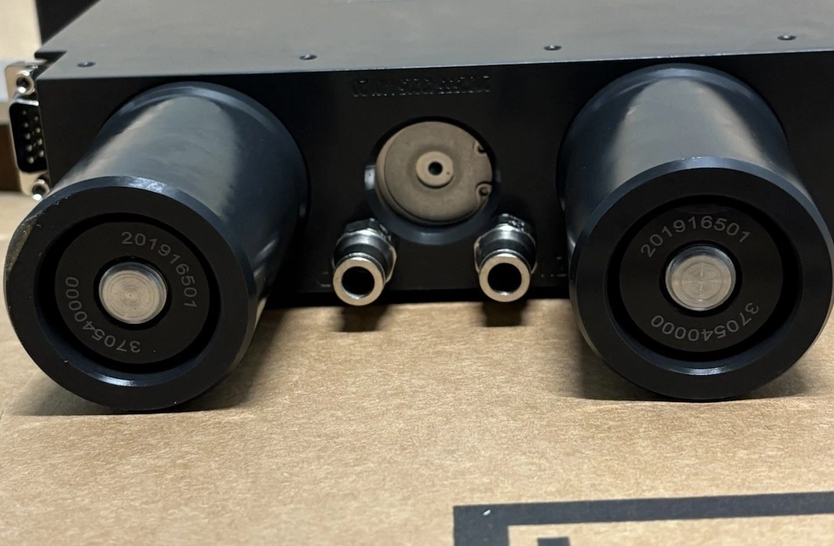 VAT 0520-00068 Vacuum Valve Actuator 0750X-UE24-AAL8 Applied Materials OEM photo 3