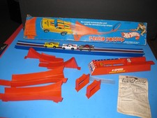VINTAGE HOT WHEELS 1978  T-BIRD TOSSUP  TRACK...