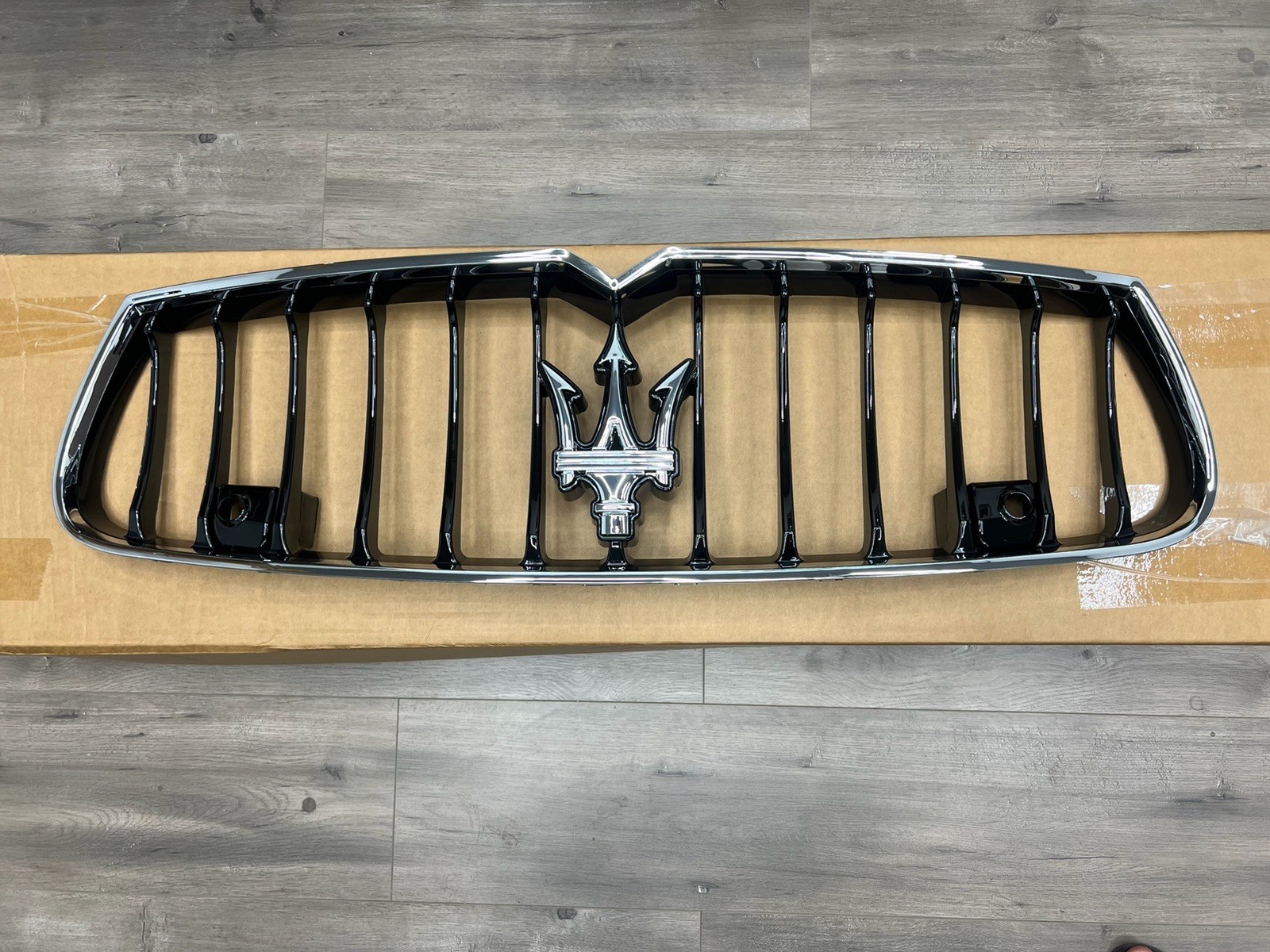 2014-2017 Maserati Ghibli Front Bumper Radiator Grille Chrome Sensor Holes New