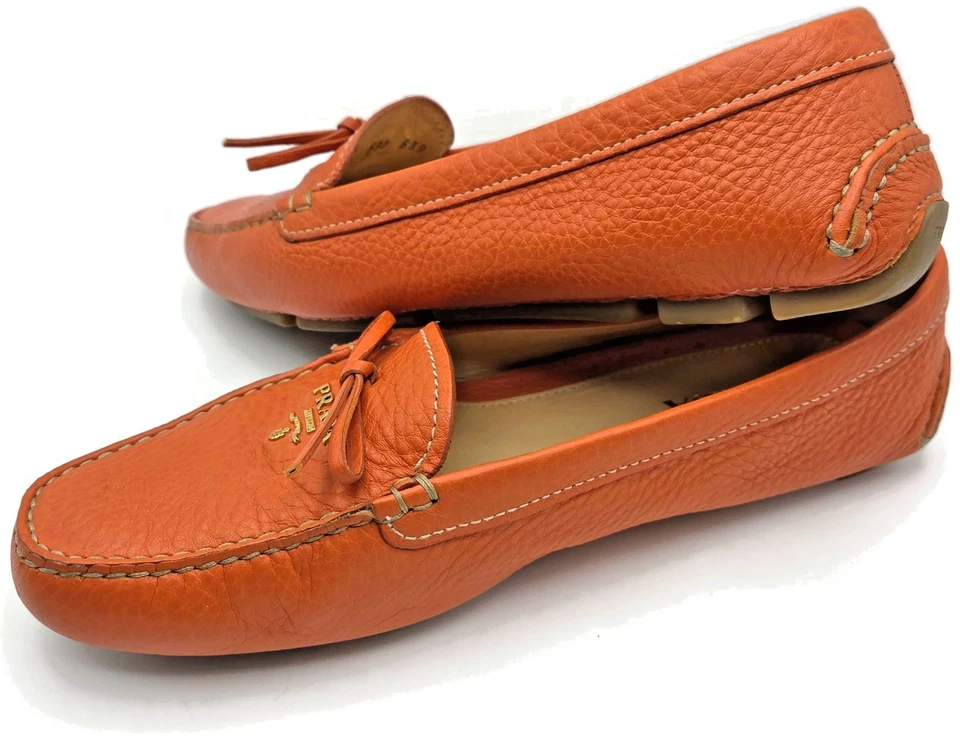 Mocasines Prada Naranja Papaya Cuero Guijarro Sin Cordones Planos para Conducir para Mujer Talla 39 Foto 3 de 4