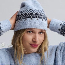 Brand New Barefoot Dreams CozyChic  Fair Isle Beanie Snow Drop Multi