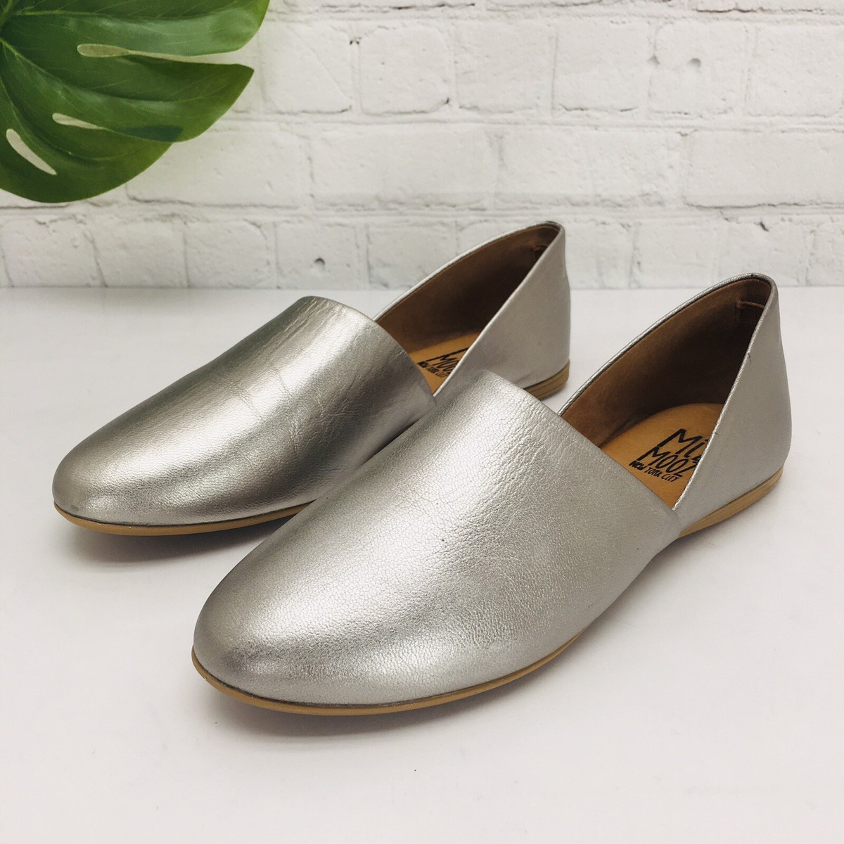 Miz Mooz Kimmy Flat Women's 37/6.5-7 Pewter Metallic Gold