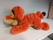 Vintage Disney Store Tigger Large 24 Inches Plush with Curly Tail Ex Condition
