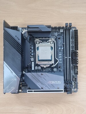 GIGABYTE Z590I AORUS ULTRA ITX Motherboard (cpu not included)