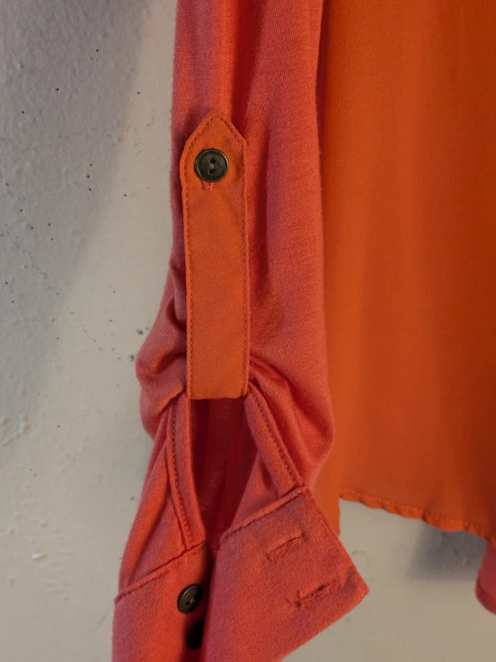 Jolt Woman's XL Rust Button Up Roll Tab Sleeves Lacey  Accents Back Ruching Top - Image 4 of 4