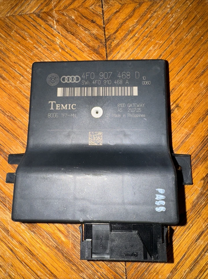 AUDI C6 A6 QUATTRO 2005-2008 MÓDULO DE CONTROL DE PUERTA DE ENLACE UNIDAD TEMIC OEM Foto 2 de 4