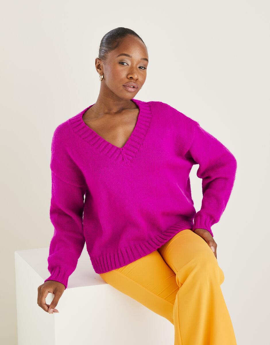 Sirdar Hayfield Bonus DK, V Neck Sweater 10596