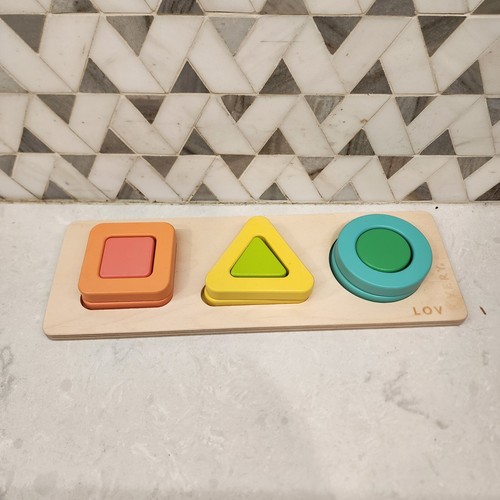 Lovevery Geo Shapes Wooden Puzzle, The Realist Play Kit, Montessori toy