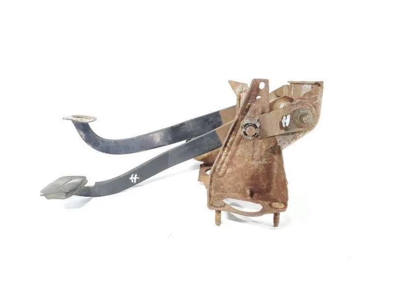 Оригинальная педаль сцепления ручного тормоза 7,3 л 1997 Ford F350 - Изображение 4 из 4