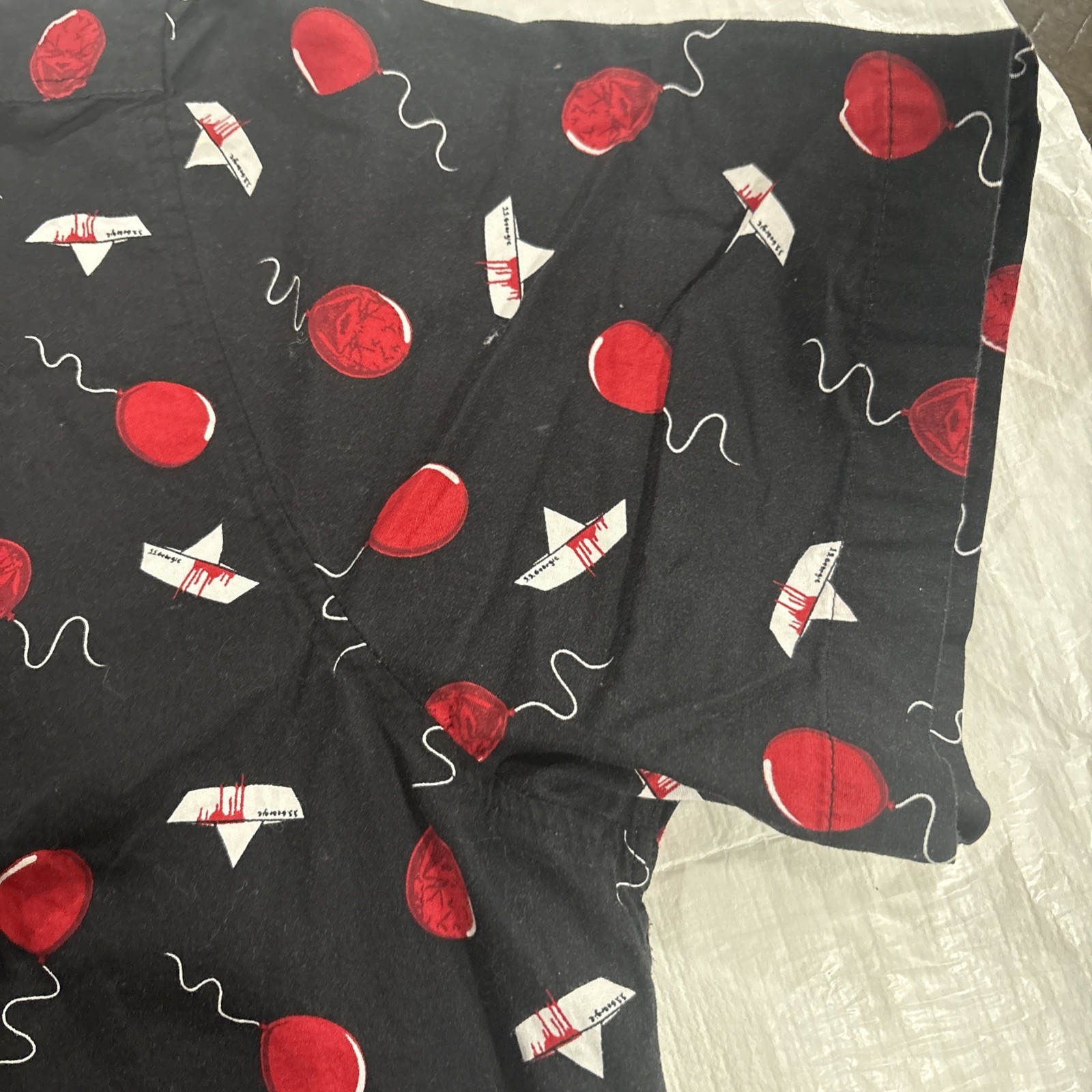 IT Chapter Two Button-Down Shirt Red Balloons/Boa… - image 4