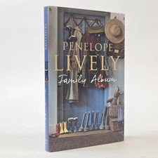 Product Image: Penelope Lively / FAMILY ALBUM Signed 1st Edition 2009
