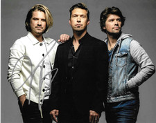 * TAYLOR HANSON * signed 8x10 photo * HANSON *COA *