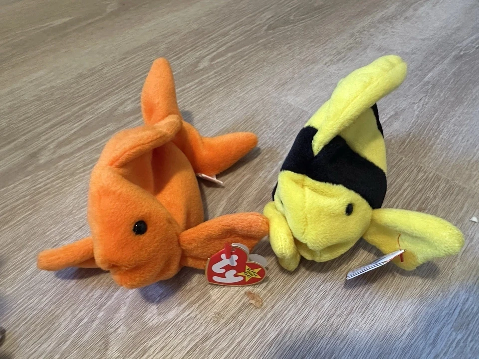 Ty Bean Baby BUBBLES The Yellow Fish - Image 3 of 4