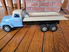 1957-Era Ford Cab Style Tonka With Custom Ramp Hoist Design Trailer