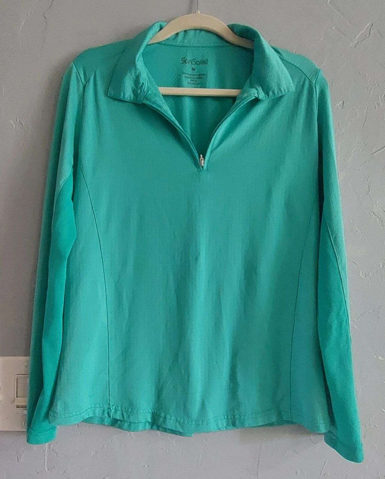 SanSoleil Tops Women M,UPF 50,Polyester Spandex, Green Color, Comfort Very Soft